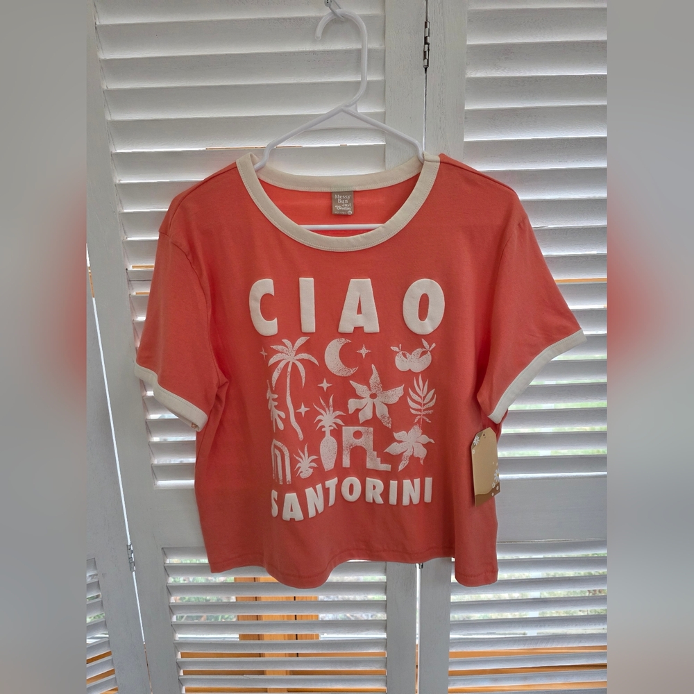 Messy Bun Just Chillin Crop Graphic Tee Size XL